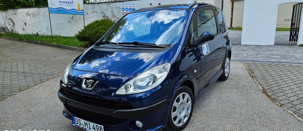 Peugeot 1007 cena 10900 przebieg: 152600, rok produkcji 2006 z Sławno małe 301